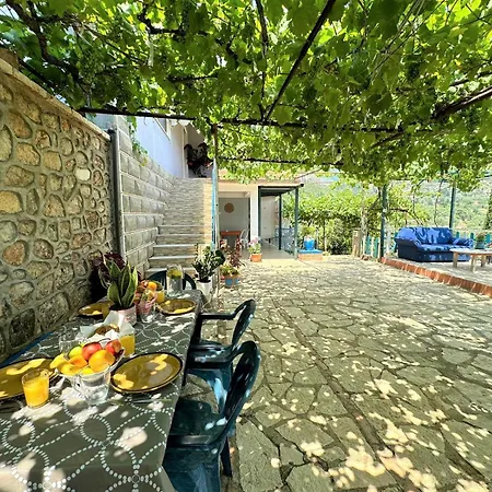 Boungainvillea Penzion 4*