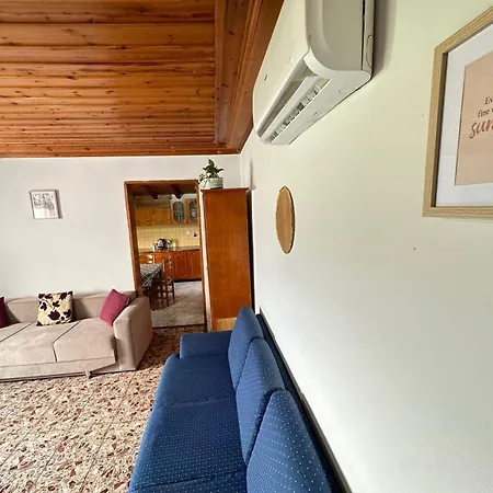 Penzion Boungainvillea Himarë