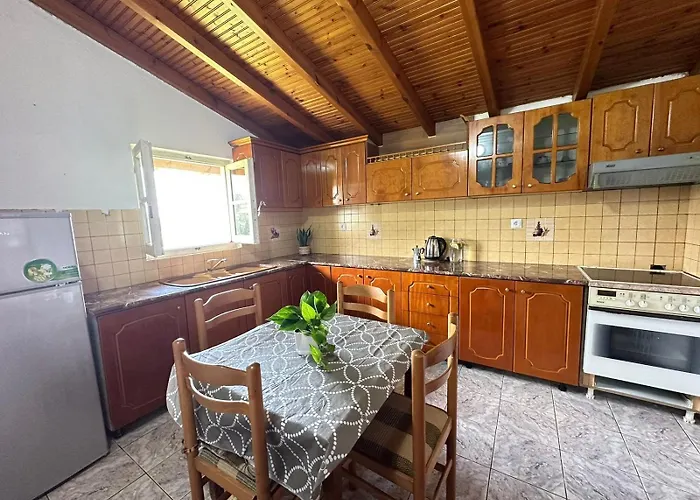 Boungainvillea 4* Himare